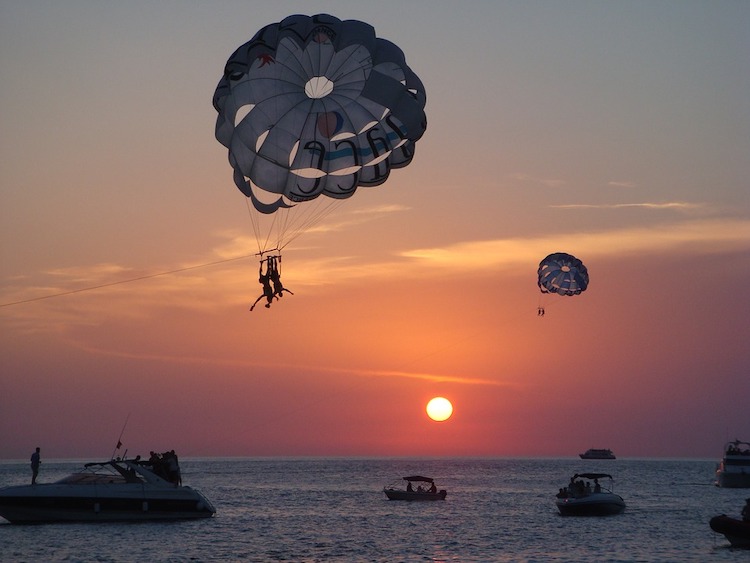 Vijf Adrenaline Kicks op Ibiza