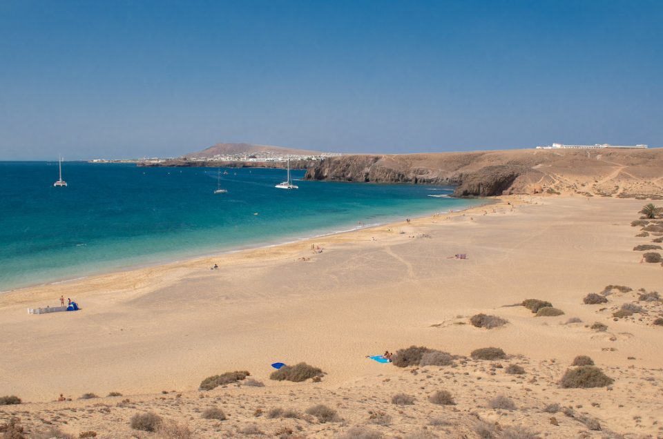 5 stranden in Lanzarote om met de auto te bereiken