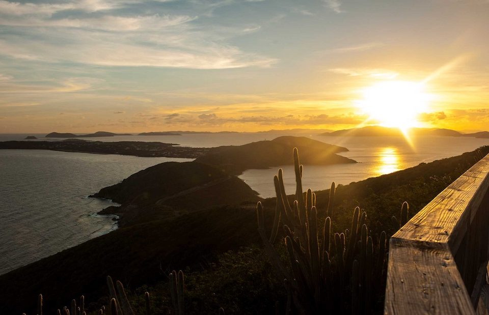 De beste plekjes om te genieten van de zonsondergang op de Britse Maagdeneilanden