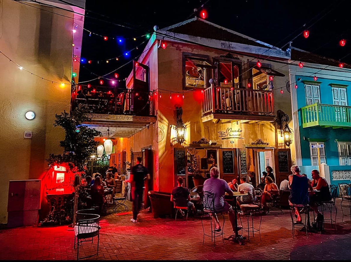 Nachtleven op Curaçao: Dé plekken om te zien en gezien te worden op het eiland