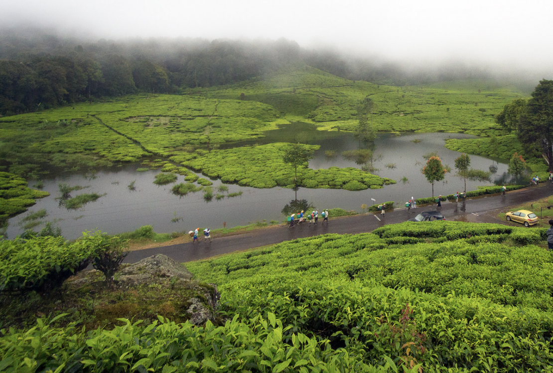 Indonesië's regenseizoenbestemmingen voor unieke avonturen