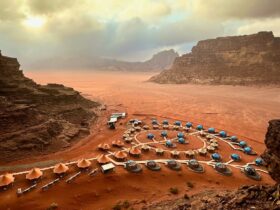 Jordanië verrast gezinnen die van eilandvakanties houden